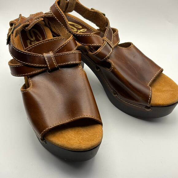 Sbicca Brown Leather Platform Clog Sandals Studded Wood Heel Boho Retro Size 39 - Picture 1 of 7